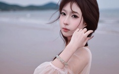 有力缓慢而坚定的进入happy